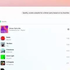 Spotify sugeruje playlistę "Dinner Party Mix". Wśród utworów są też polskie piosenki, idealne na wieczór.