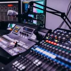 Miks i mastering: klucz do profesjonalnego brzmienia muzyki