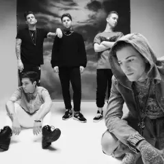 Pięciu młodych mężczyzn, w tym członkowie zespołu the neighbourhood wdywfm, pozuje do czarno-białego zdjęcia.