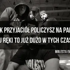 Teksty do rapu free - najlepsze źródła i inspiracje dla MC