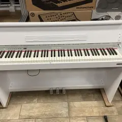 Moderator w pianinie - funkcja, działanie i wpływ na dźwięk