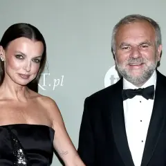 Katarzyna Sokołowska z mężem na gali. Elegancka para w wieczorowych strojach.