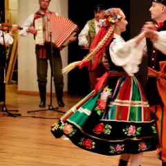Oberek taniec: tempo i cechy tradycyjnego oberka