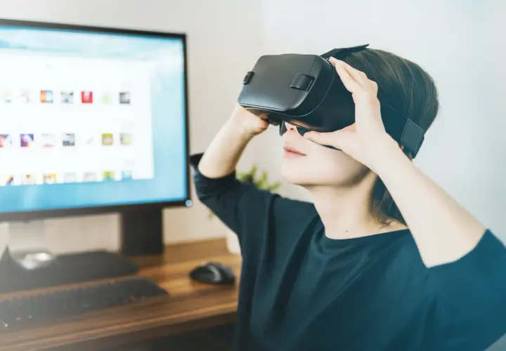 Rozrywka online: Filmy, gry, muzyka – jak wybrać i oszczędzić?