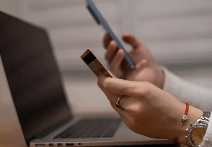 Metody płatności dla użytkowników serwisów online: Przelewy24, Blik i opcje kryptowalutowe