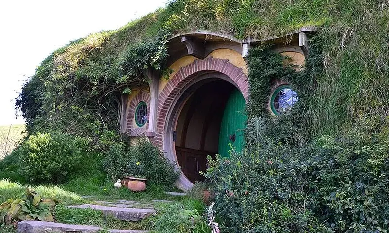 Gdzie mieszkał Bilbo Baggins? Tajemnice Bag End i Hobbitonu odkryte