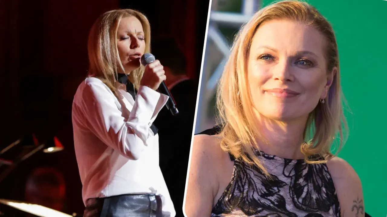 Anna Maria Jopek śpiewa na scenie i uśmiecha się do kamery. Jej romanse inspirują fanów.