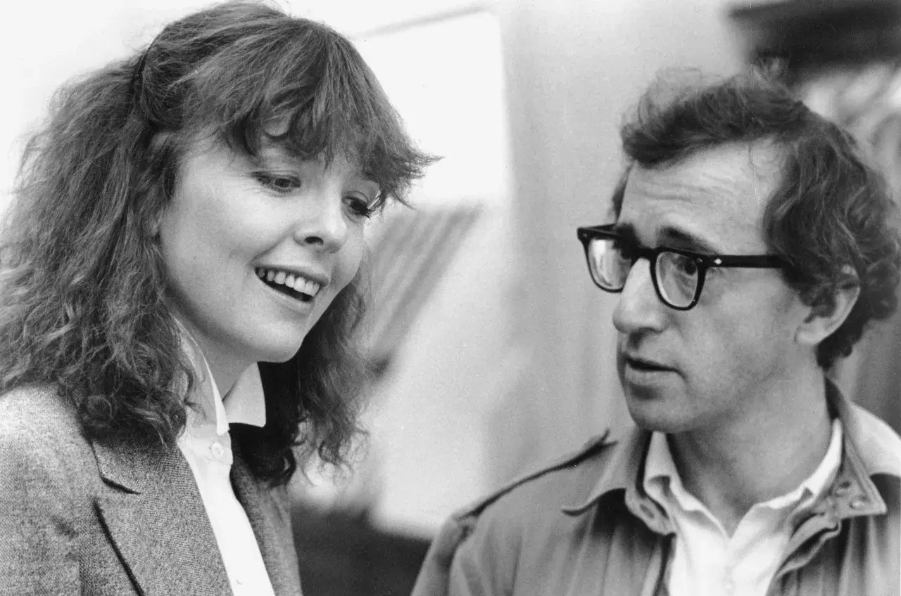 Diane Keaton i Woody Allen, jej ówczesny mąż, w scenie z filmu.