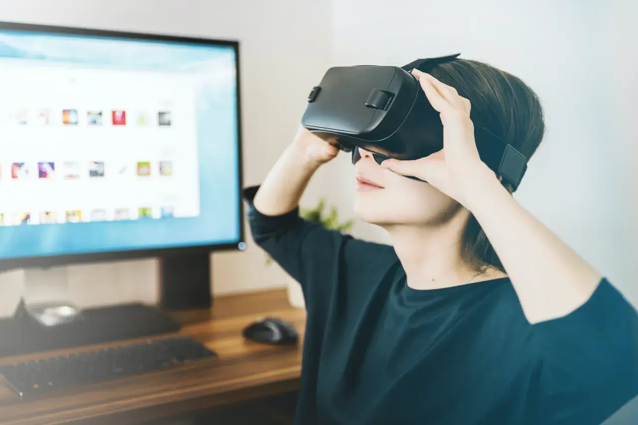 Rozrywka online: Filmy, gry, muzyka – jak wybrać i oszczędzić?